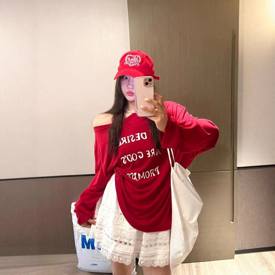2025夏季新款韩版时尚百搭字母印花长袖T恤女宽松显瘦龄露肩上衣