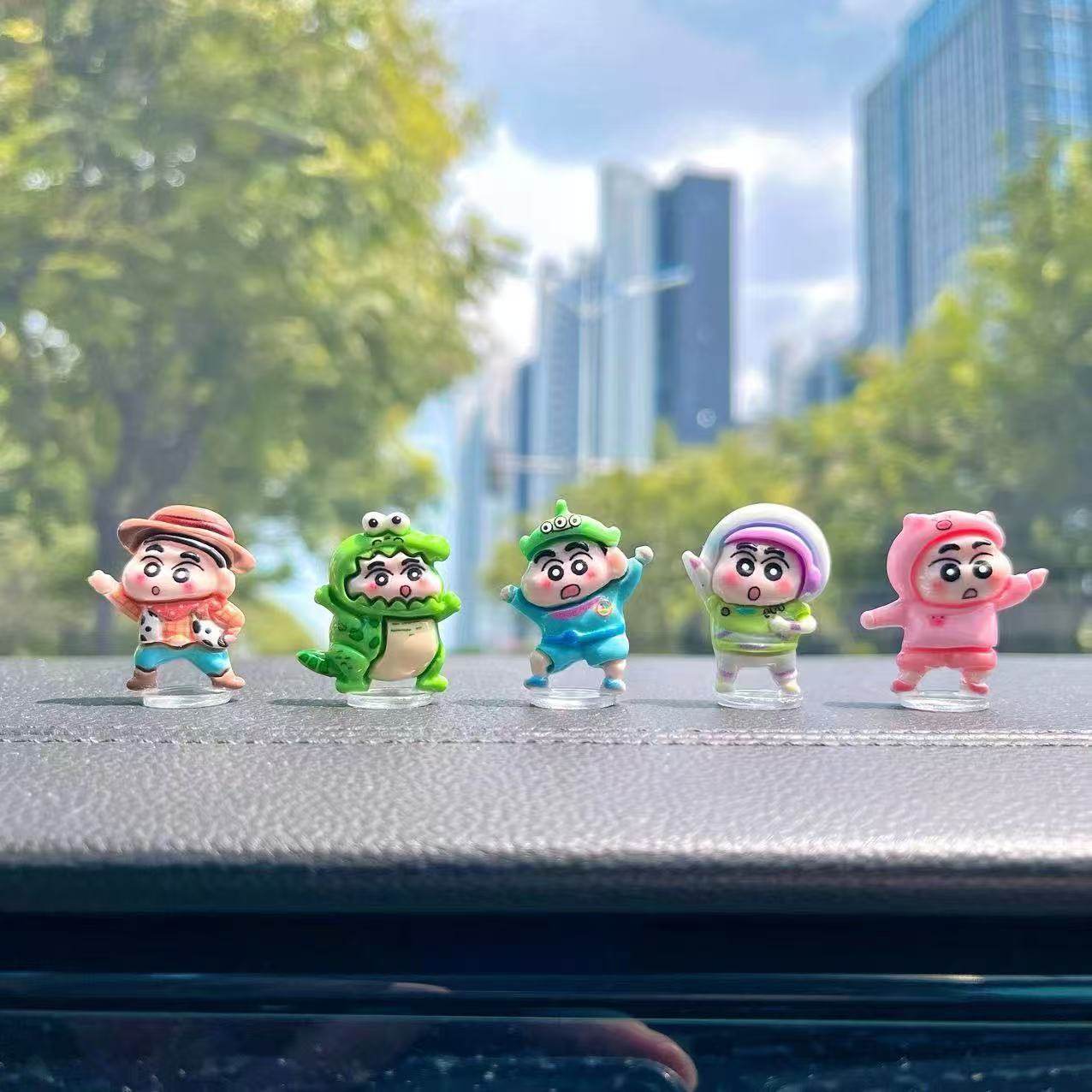 萌趣百变蜡笔小新车载摆件汽车中控台显示屏装饰办公桌面减压公仔,汽车用品/电子/清洗/改装,摆件,淘宝优惠券,粉丝福利购,淘宝优惠卷