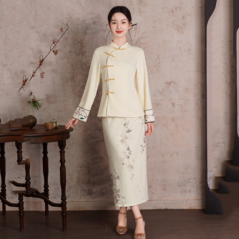 加厚冬装新中式国风长袖改良旗袍2025新款年轻款女复古收腰秋冬季