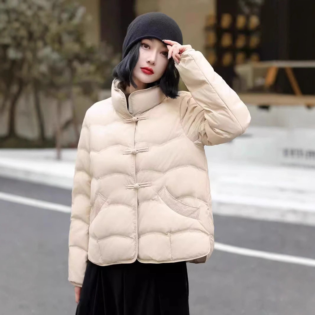 新中式冬装羽绒服国风洋气轻薄款2025新款中女秋冬短款外套