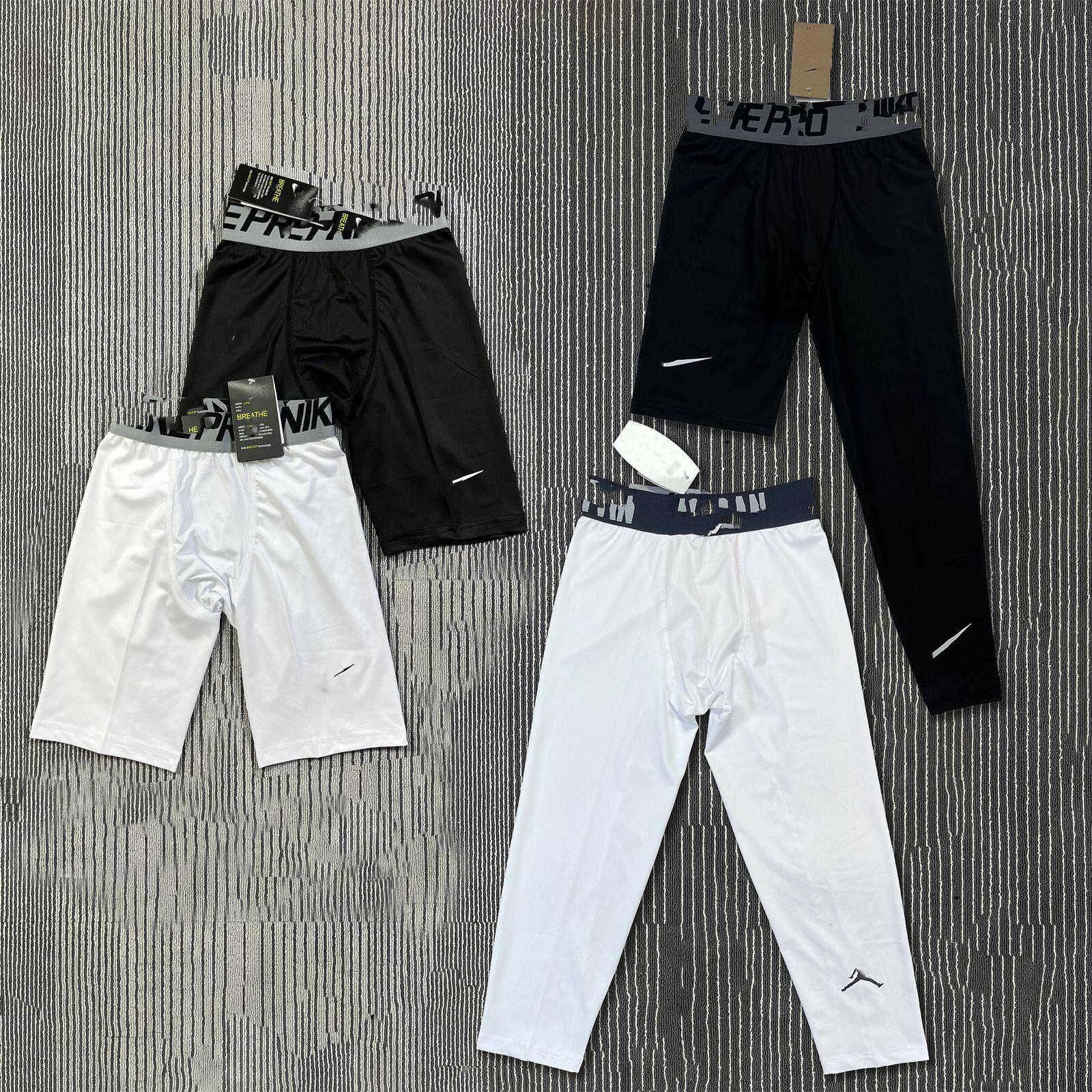 T-SHIRT UNDER ARMOUR