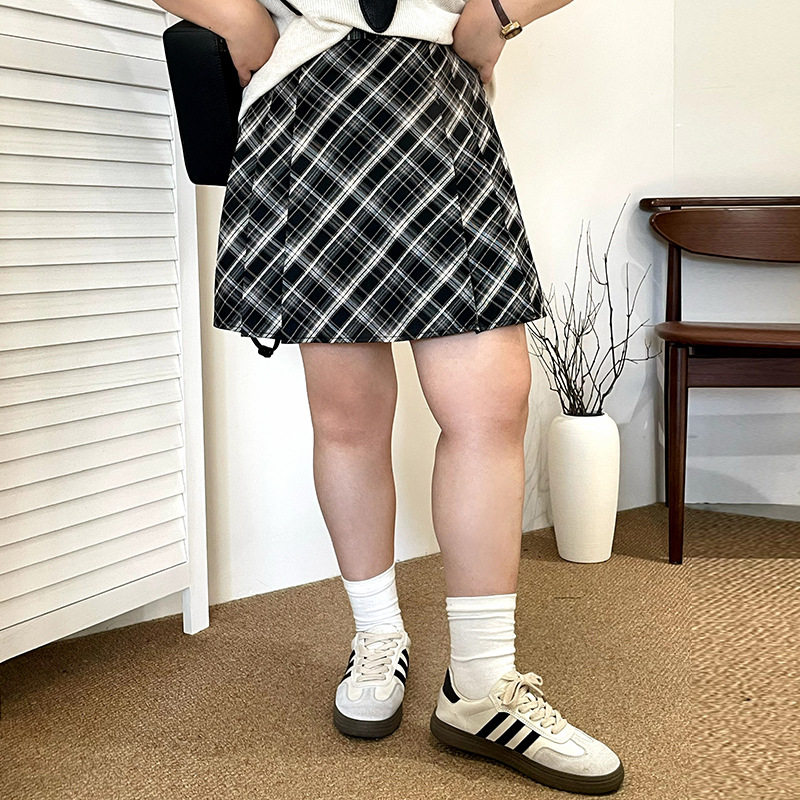 大码女装复古气质格子裙女学院风半裙2025秋胖mm百搭a字裙NQ1276