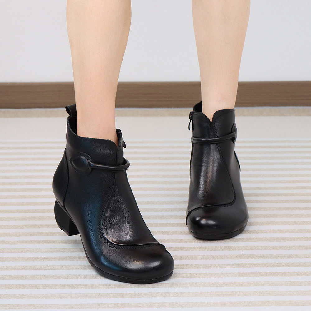 春秋新款头层牛皮复古手工女鞋舒适粗跟软底妈妈鞋民族风休闲女靴