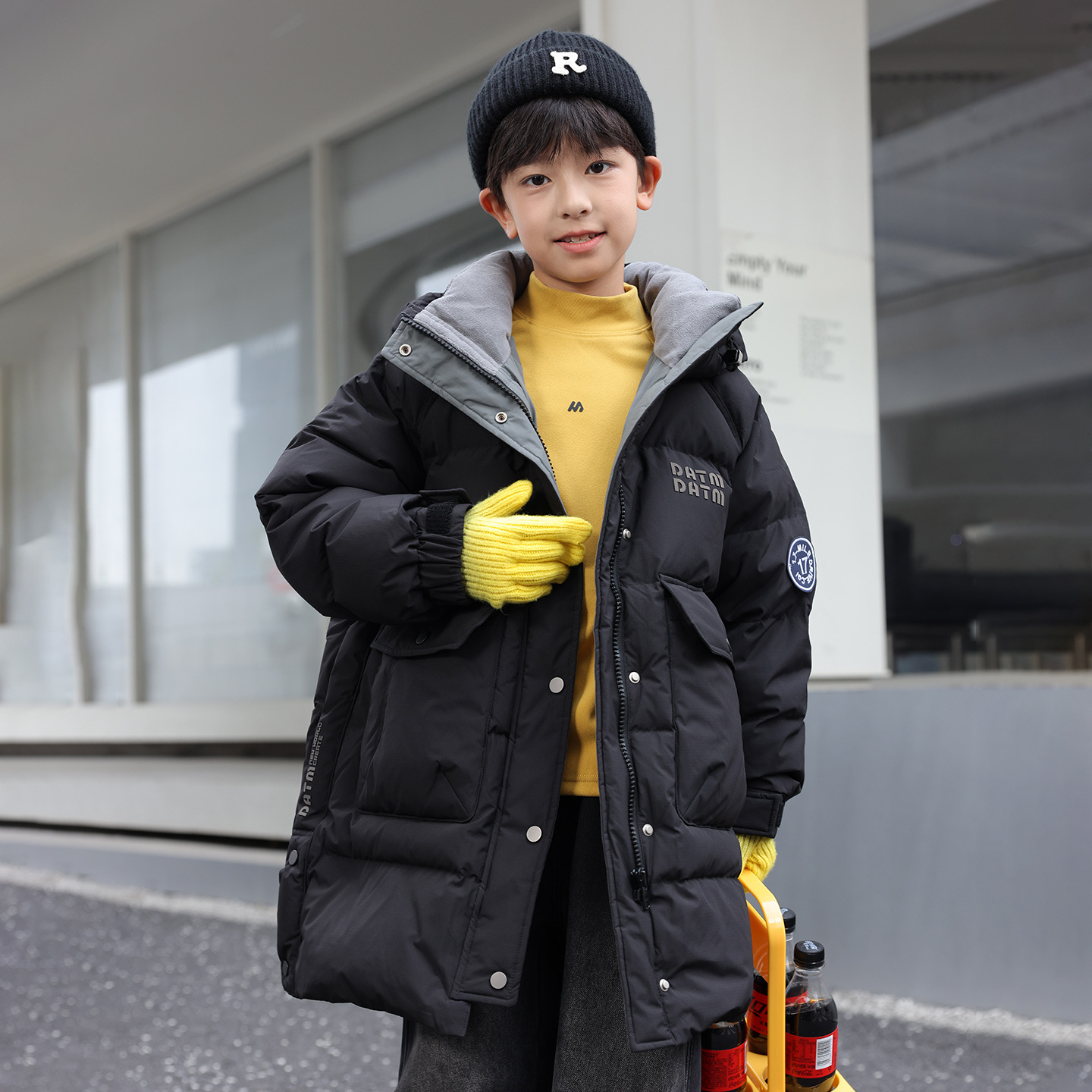 白鸭绒羽绒服男孩三防