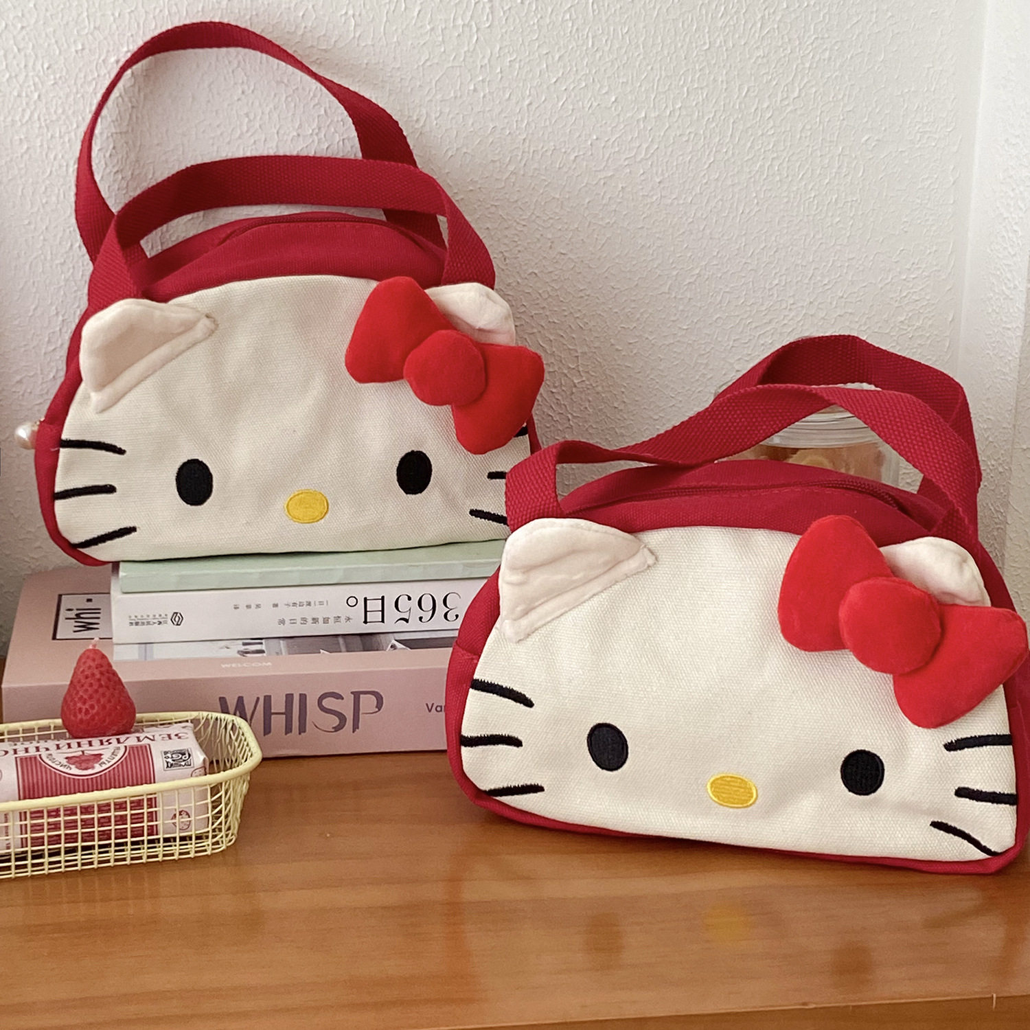 日系可爱红色kitty猫手提包卡通少女心洗漱包便携化妆包帆布包袋