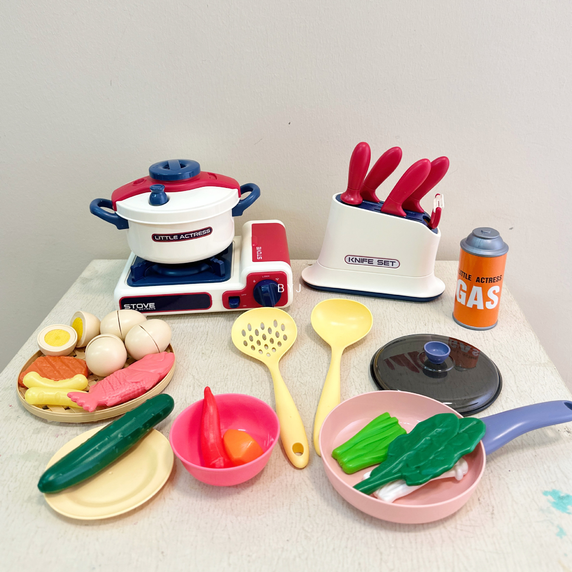 小演员Mini厨房过家家燃气灶蒸锅水壶餐具碗仿真做饭声光玩具6022