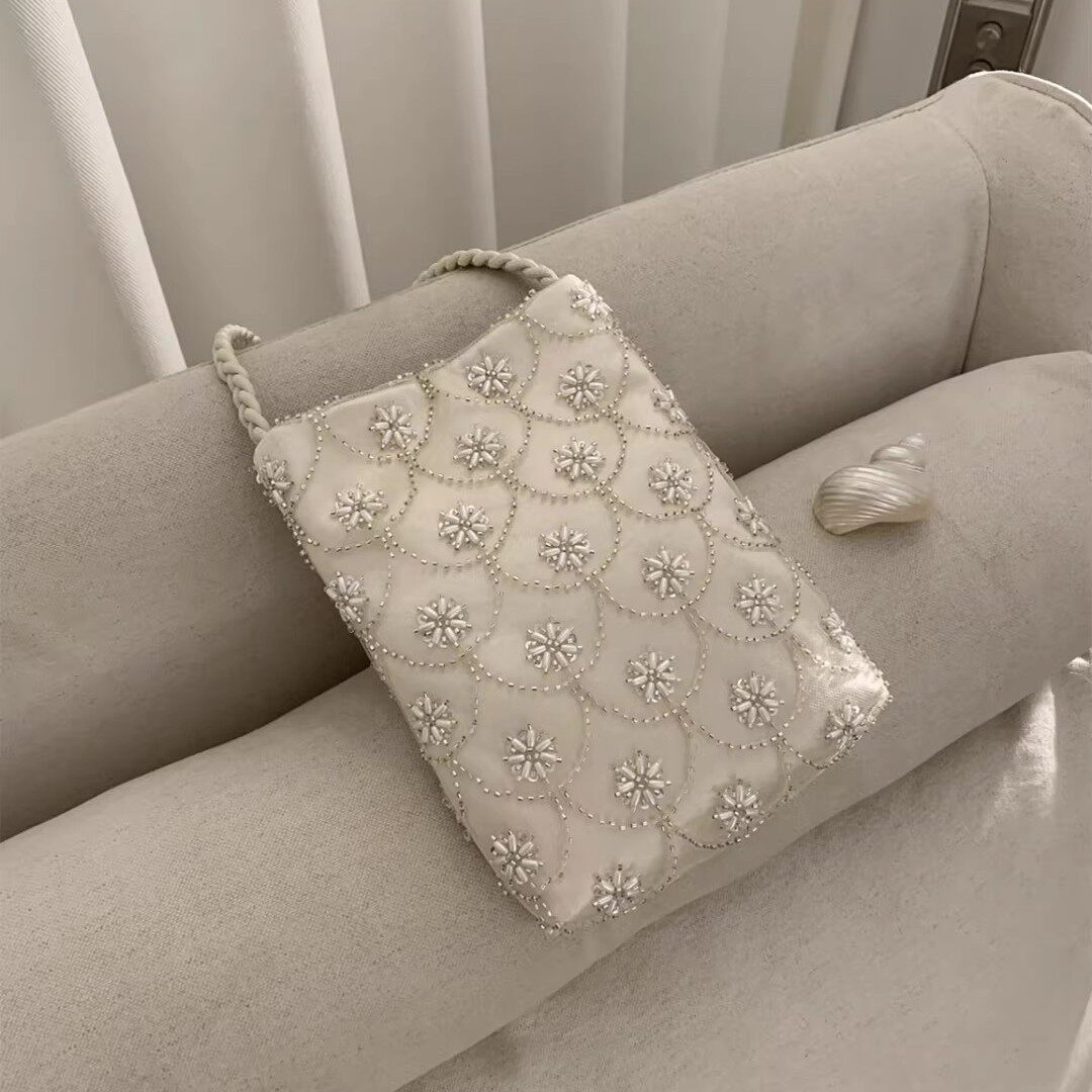 高级感钉珠刺绣包甜美复古气质淑女宴会包晚礼服包刺绣珠花斜挎包