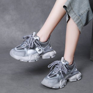 2025新款小个子增高老爹鞋女轻便软底超轻真皮女鞋松糕厚底显脚小