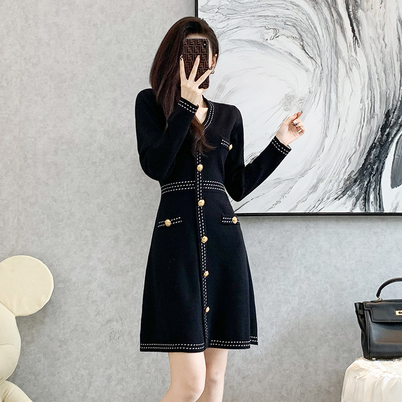 小香风针织连衣裙收腰显瘦显高级