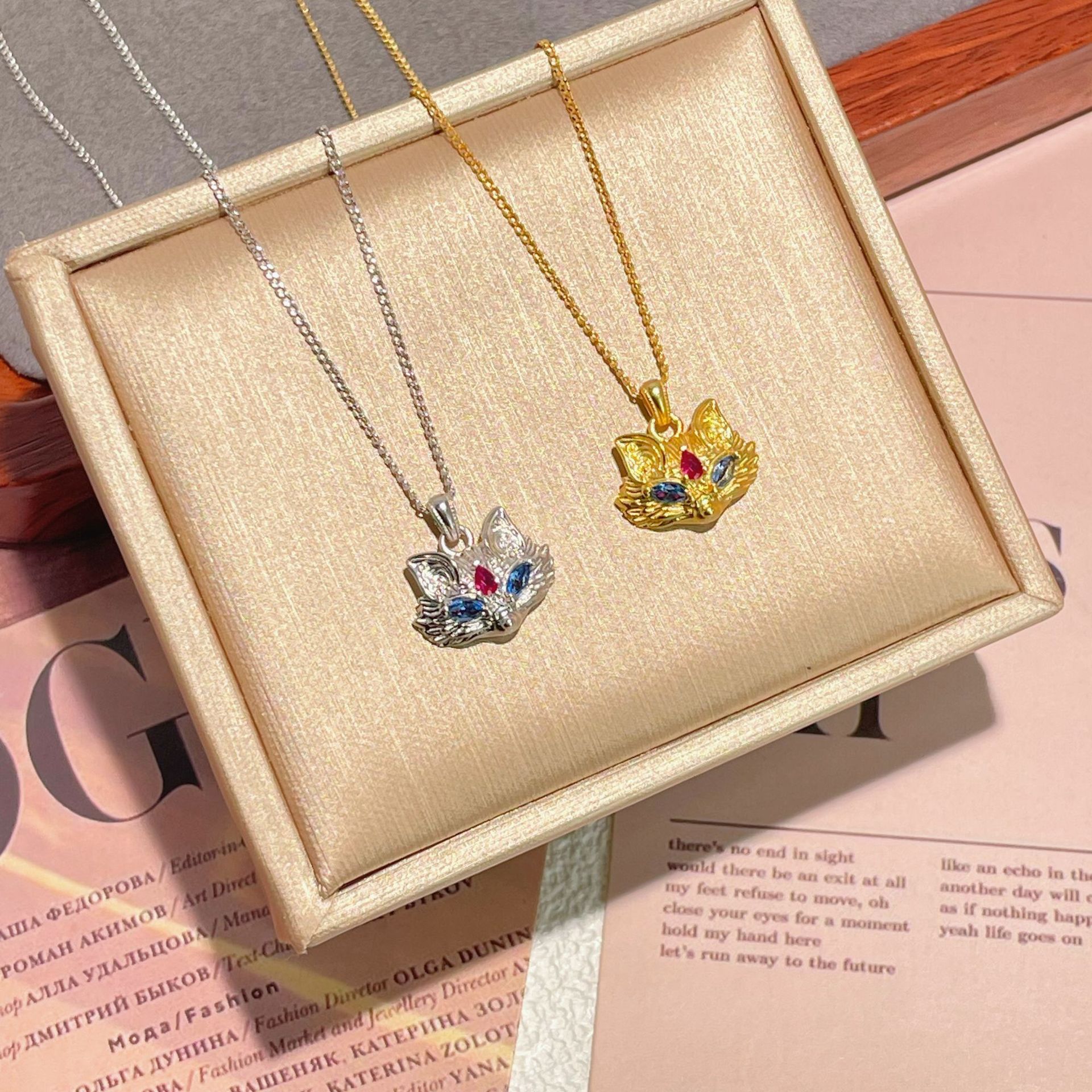 s925纯银镀黄金色新款小狐狸面具吊坠项链时尚精致女颈饰锁骨链潮