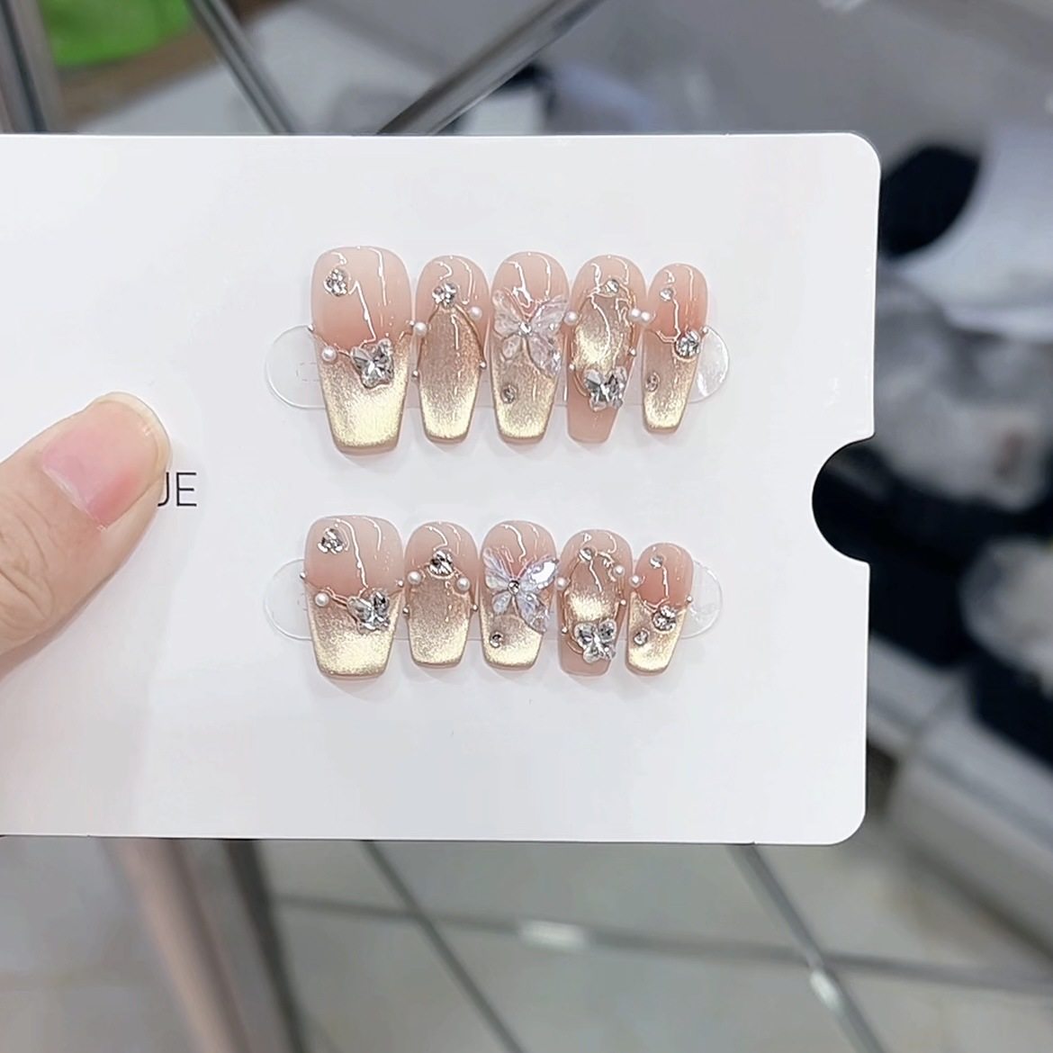 奈姿 纯手工光疗穿戴甲浮光蝶影成品重复使用美甲贴片可拆