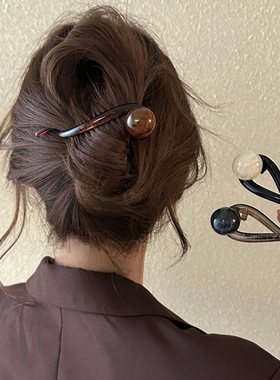 简约咖色珍珠一字抓夹女小香风珍珠2026新款扭扭发夹后脑勺鲨鱼夹