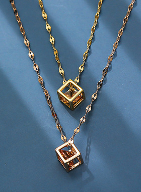 铜吊坠几何镂空方块锆石玫瑰金冷淡风项链新款女轻奢小众潮锁骨链