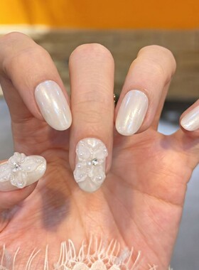 【浅绘冰花】简约极光奶白美甲冰透雕花精品穿戴甲甲片短款