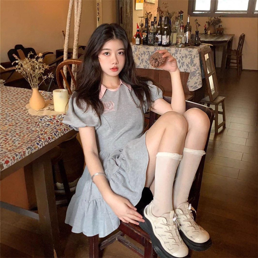 灰色学院风乖乖女泡泡袖娃娃领连衣裙女装夏季收腰显瘦字裙短裙子