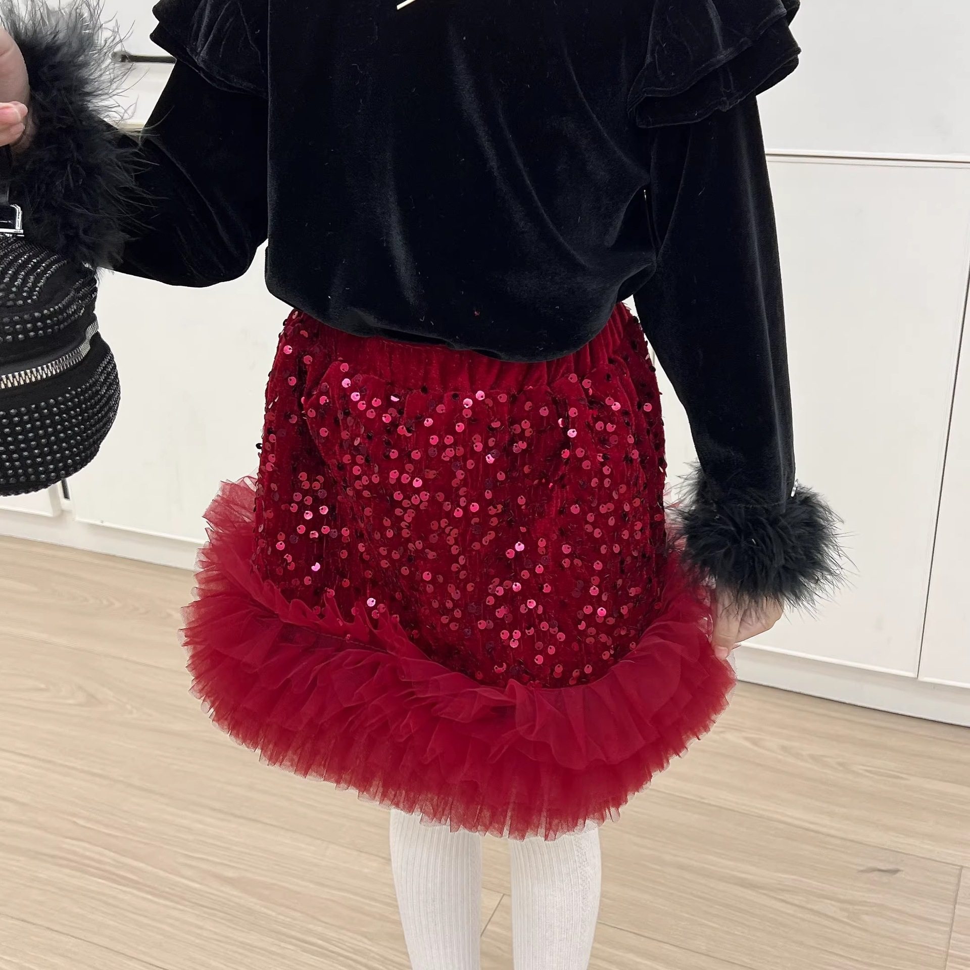 童装冬款女童亮片拜年半身裙甜美百搭蓬蓬短裙红色加绒女裙子,童装/婴儿装/亲子装,半身裙,淘宝优惠券,粉丝福利购,淘宝优惠卷