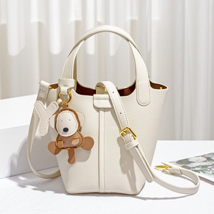 轻奢女士菜篮子手提包斜挎包新款 肩包 品牌女包小众水桶包时尚