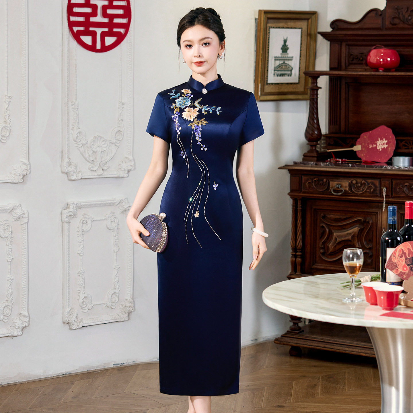 2026春夏新款绣花档婚宴妈妈礼服旗袍年轻喜婆婆日常可穿连衣裙