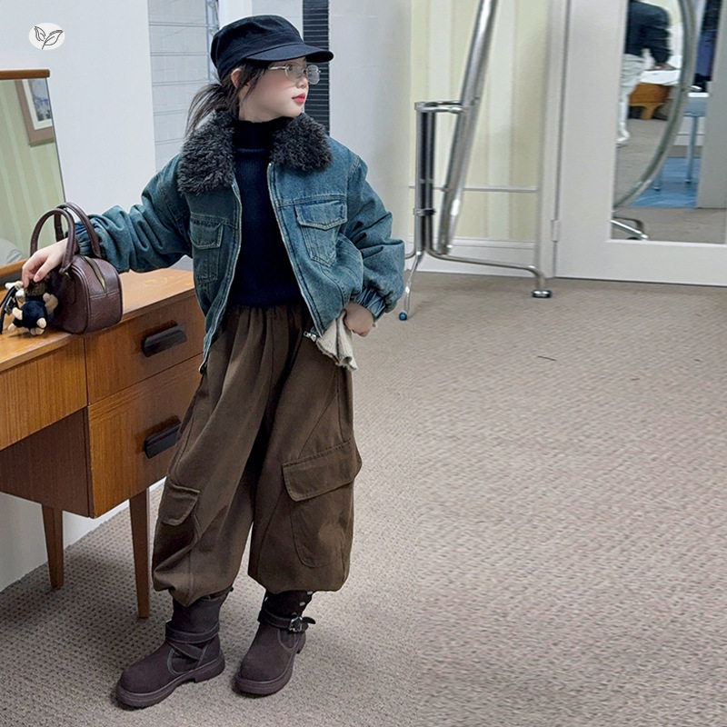 女童2025年秋冬新款洗旧加棉短款牛仔外套女大童美式复古毛领上衣，童装外套，祺儿童装