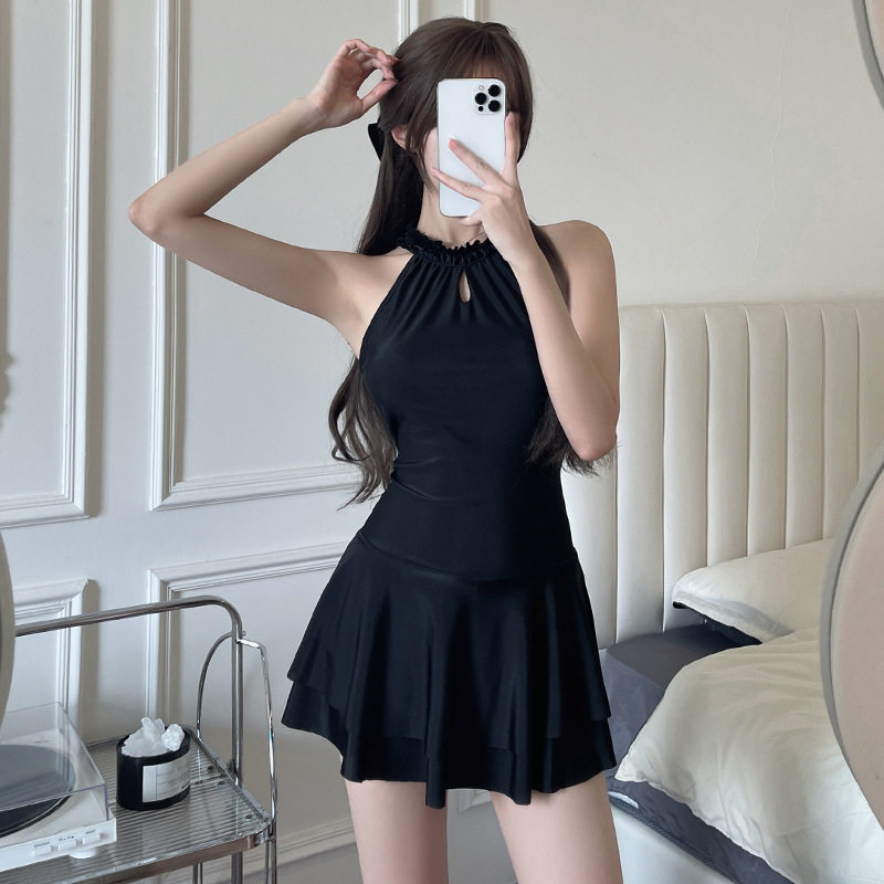 泳衣女款涤纶连体纯色气质小黑裙保守显瘦修身性感露背泡温泉