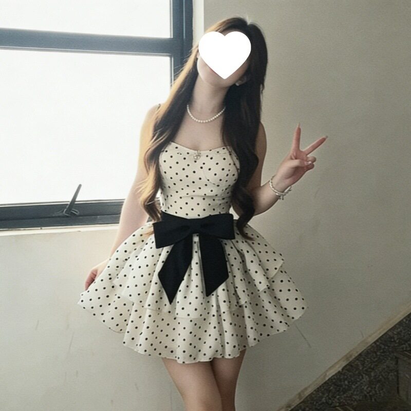 波点吊带连衣裙女收腰蝴蝶结蓬蓬裙甜辣妹纯欲风短裙2026夏季法式