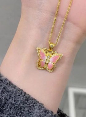 古法花丝铜镀金色莫桑钻蜜粉金珐琅蝴蝶吊坠项链女粉色烧蓝锁骨链