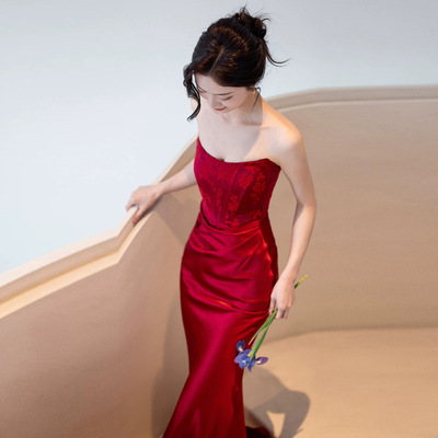 抹胸敬酒服新娘小个子2025新款级感结婚回门订婚礼服裙法式红色