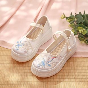 古风汉服鞋子女中国风布鞋新款厚底增高单鞋百搭新中式旗袍绣花鞋