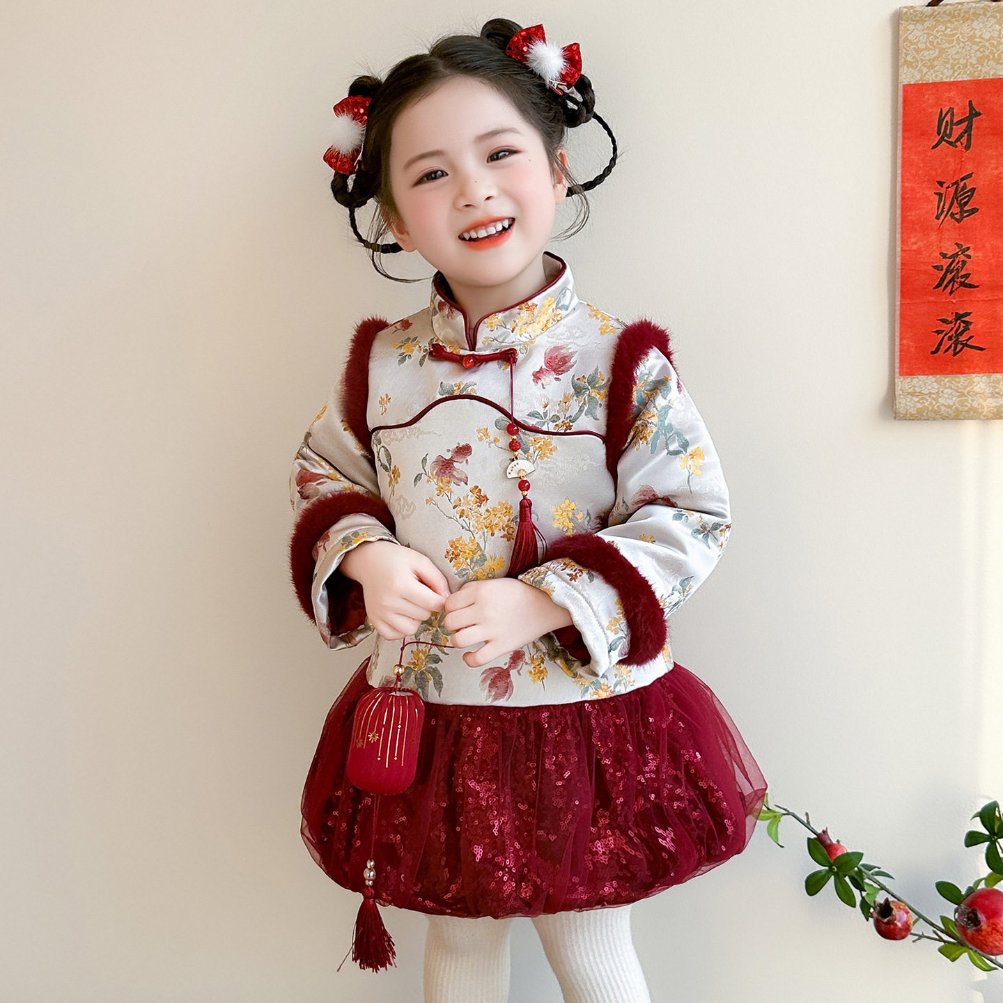 女童卡通灯笼旗袍裙2025冬季新款盘扣年服裙新中式过年服唐装童装,童装/婴儿装/亲子装,旗袍,淘宝优惠券,粉丝福利购,淘宝优惠卷