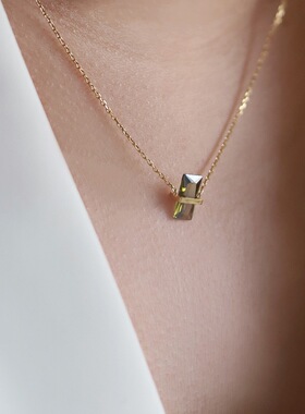 橄榄绿锆石平衡锁骨链