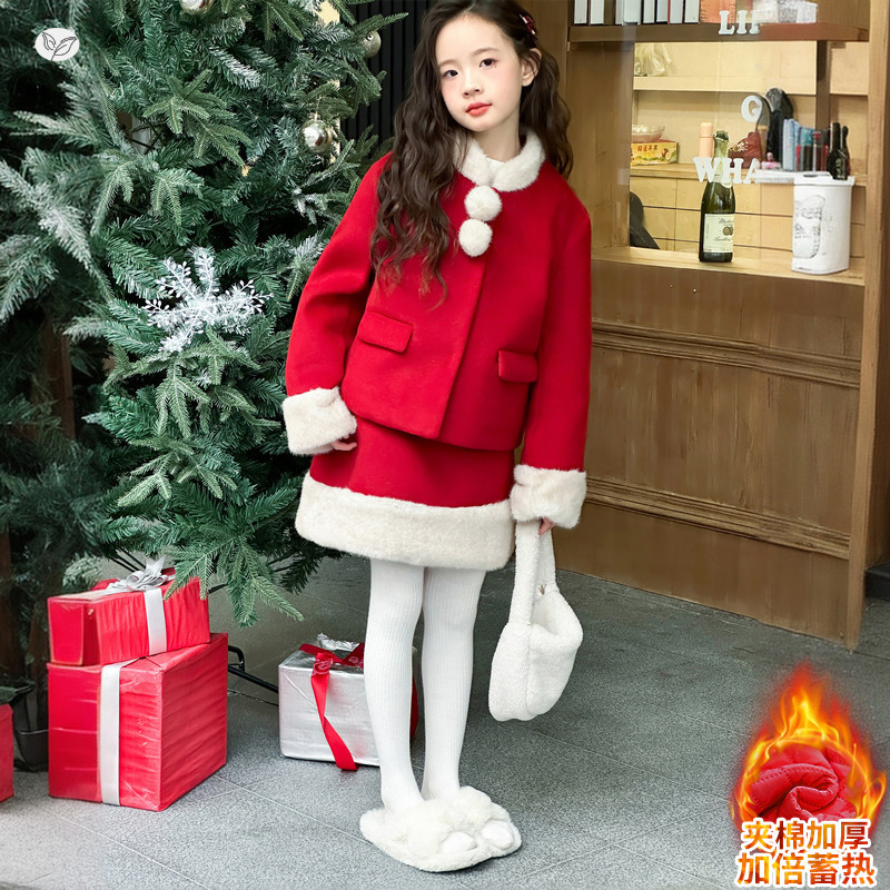 女童2025年冬季新款红色拼毛加厚拜年服女大童户外保暖毛毛球套装，童装休闲套装，祺儿童装