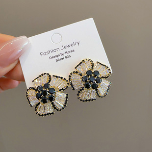 33519 轻奢夸张花朵耳环 欧美跨境外贸洋气好看 耳饰925银针个性