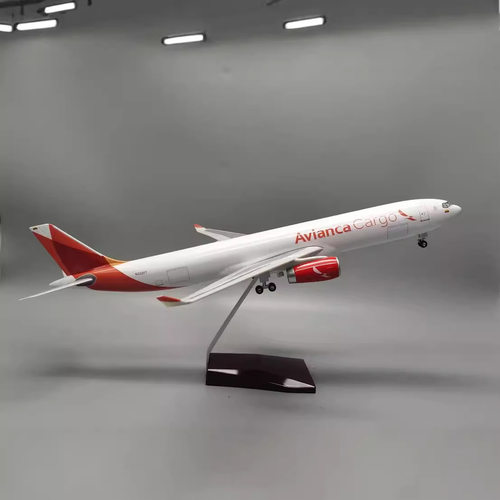 哥伦比亚货机Scale 1:135 47cm A330 Avianca Cargo 飞机模型摆件
