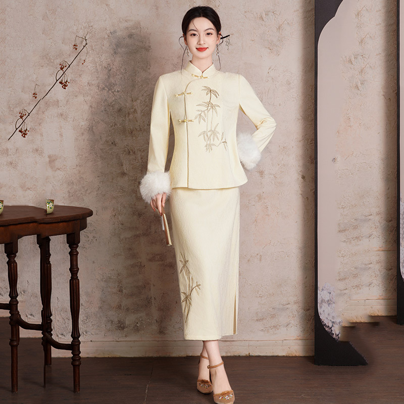 加厚冬装新中式国风长袖改良旗袍2025新款年轻款女复古收腰秋冬季