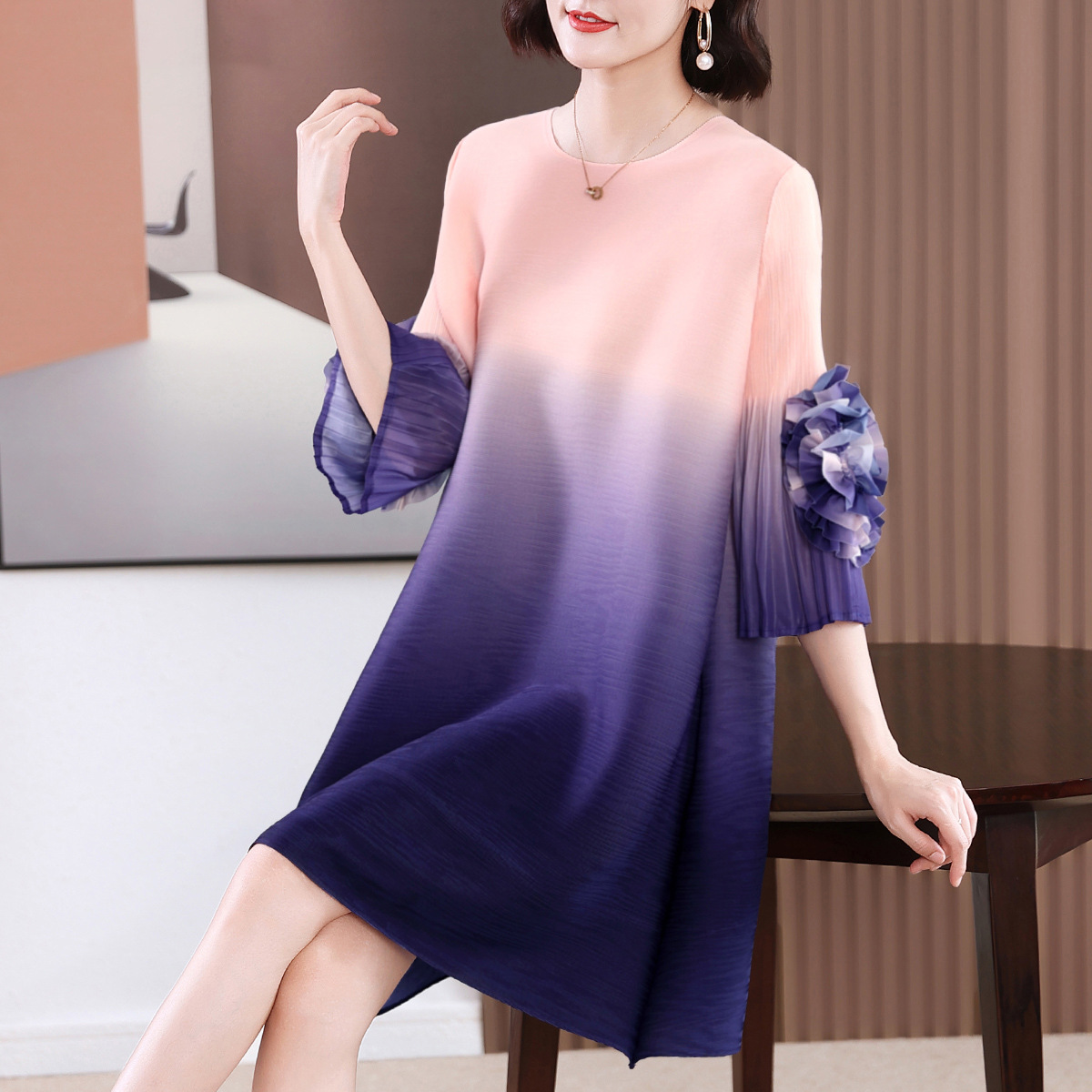 新气质优雅简约大气渐变色连衣裙