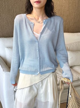 卢浮夏季新款韩系慵懒风圆领排扣羊毛针织衫多色宽松上衣女