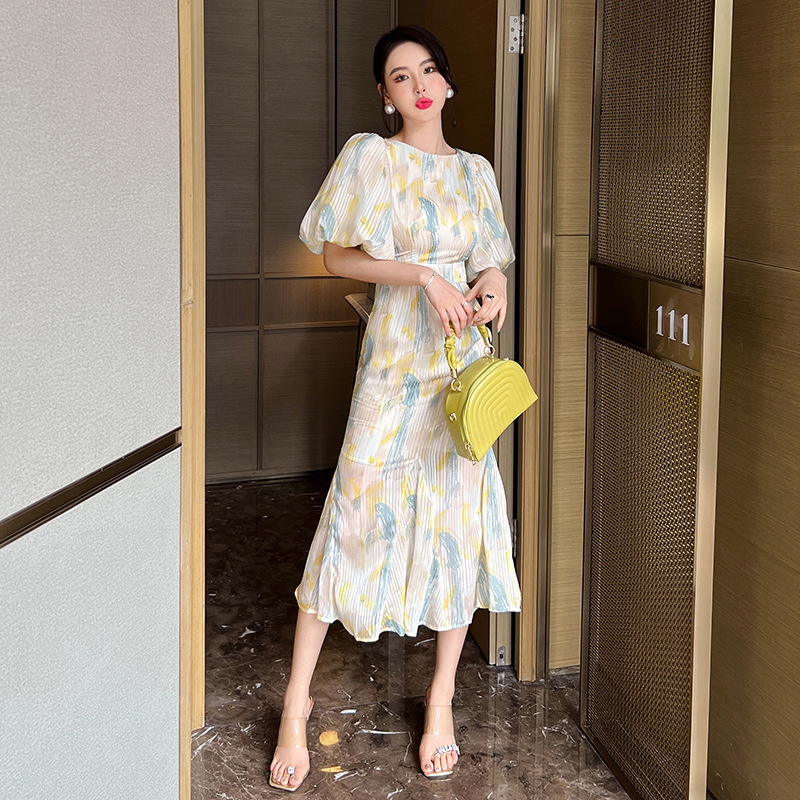 2025夏季新款女圆领泡泡袖印花鱼尾长裙收腰气质法式连衣裙20050