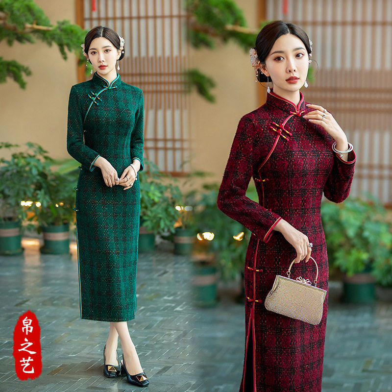 中年女2026秋冬季貂绒改良旗袍妈妈装保暖千鸟格长开衩连衣裙礼服