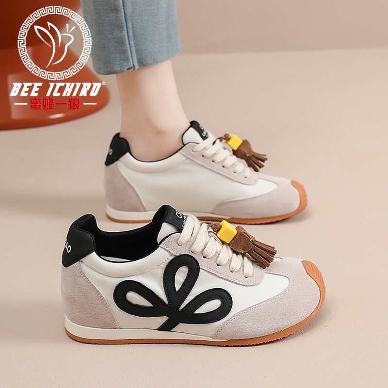 蜜蜂一狼休闲时尚透气女鞋四季款红色本命年德训运动阿甘鞋