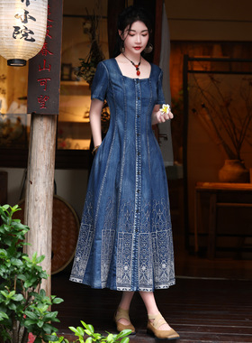 2025夏季法式气质显瘦方领复古牛仔长裙重工刺绣大摆连衣裙82693
