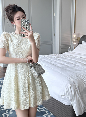 夏季新款女装温柔风气质圆领收腰立体花边显瘦小个子连衣裙21681