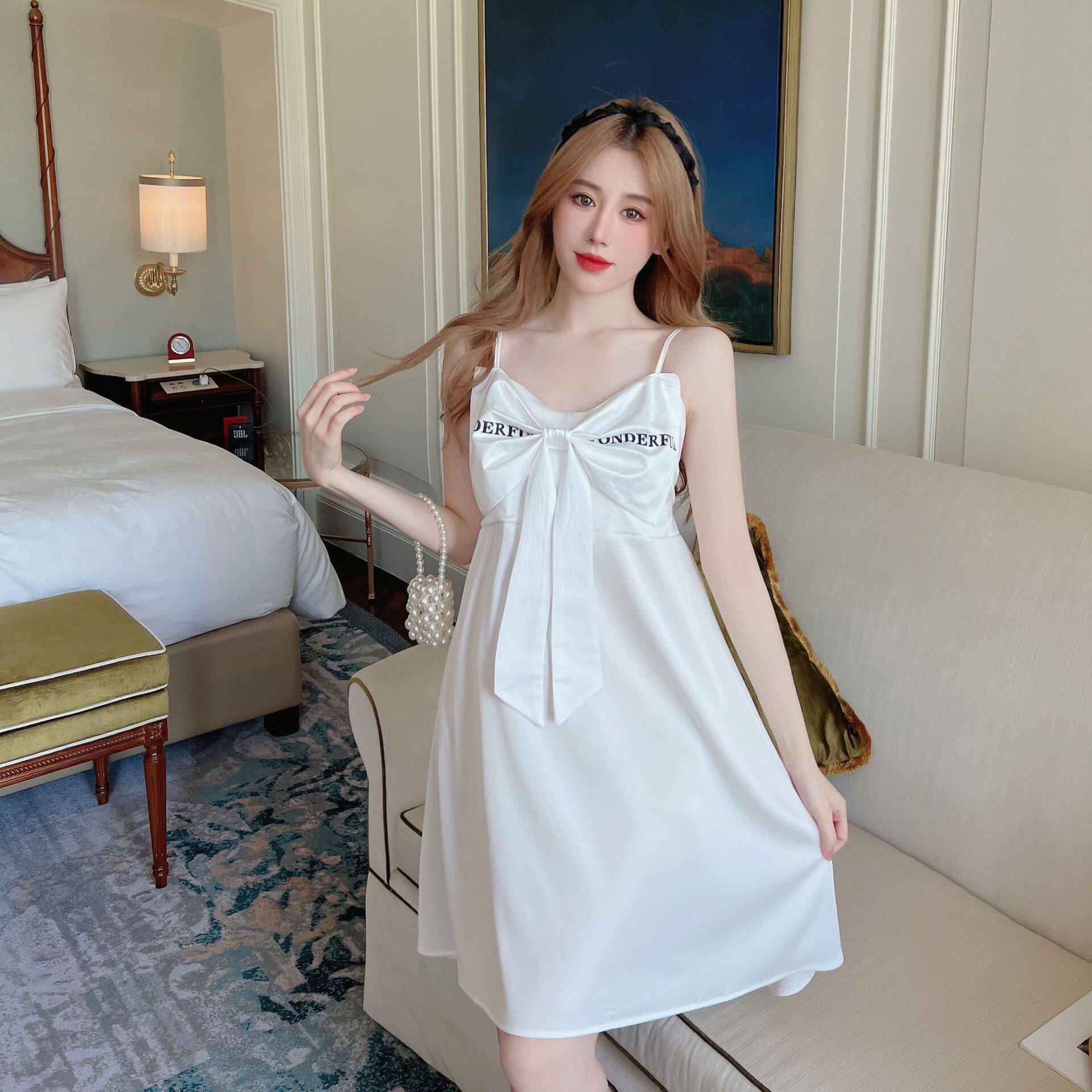 睡衣女春夏季 长袖冰丝性感薄款吊带丝绸纯欲 夏天中长款春秋睡裙