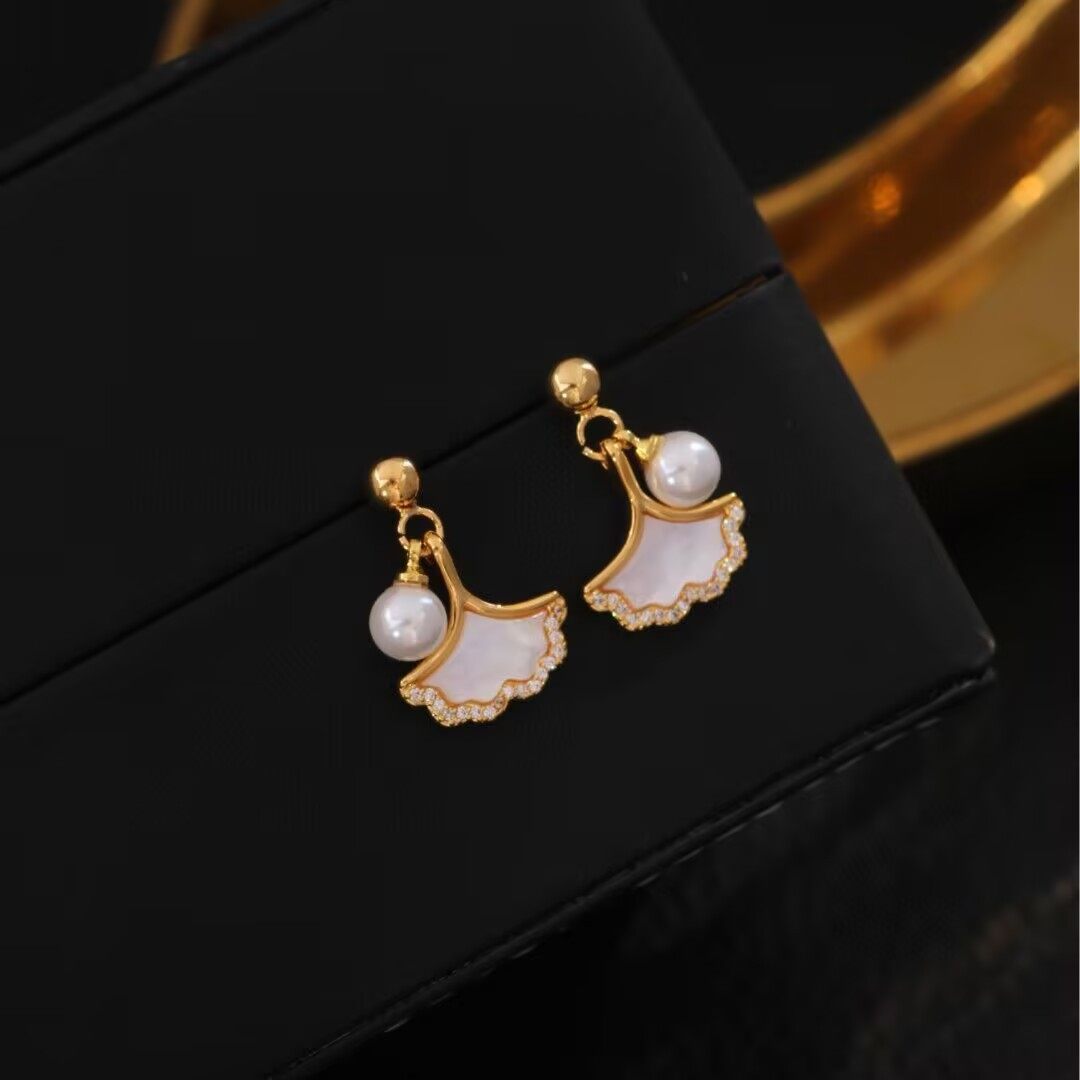 天然白色贝母贝壳银杏叶珍珠耳钉优雅气质轻奢高级感耳环女秋冬款,饰品/流行首饰/时尚饰品新,耳环,淘宝优惠券,粉丝福利购,淘宝优惠卷
