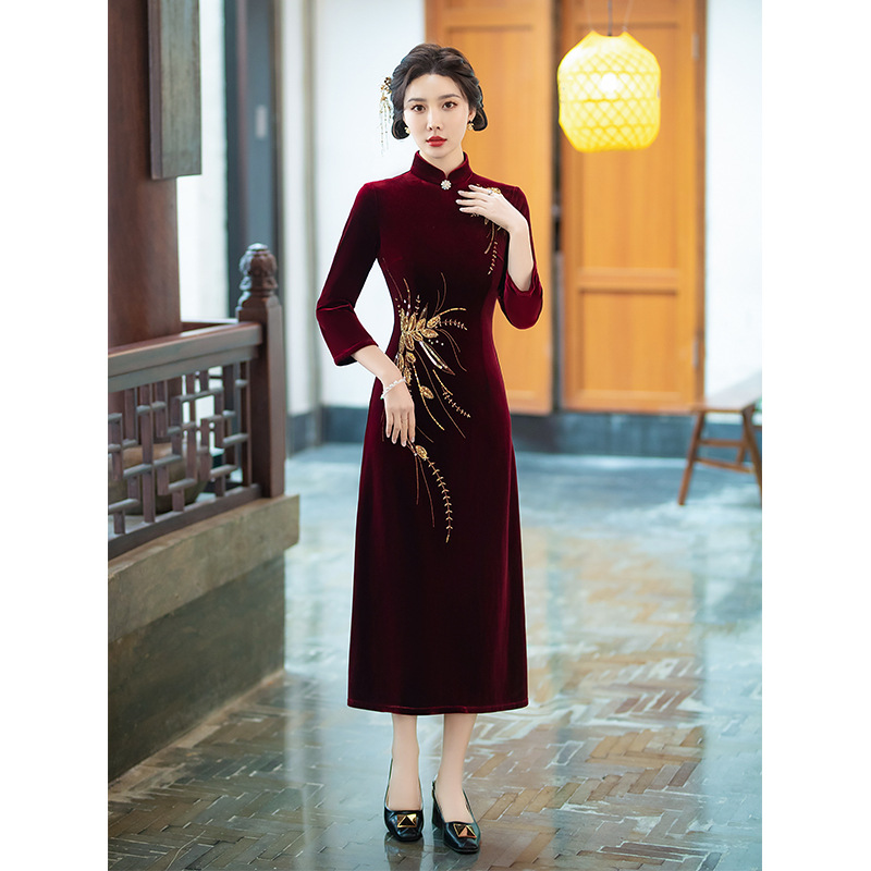 中国风优雅端婚礼妈妈礼服旗袍2025秋新款金丝绒喜婆婆婚宴装长袖