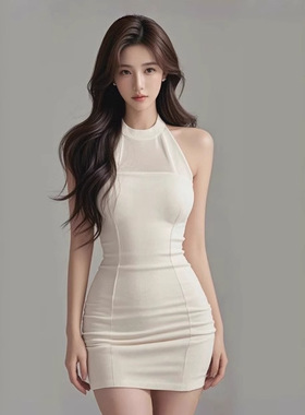 TZ4619白色针织挂脖连衣裙秋冬法式收腰性感纯欲内搭包臀收腰短裙