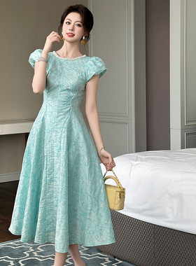 绿色连衣裙2025新款女夏季名媛气质圆领钉珠收腰大摆长裙子45148