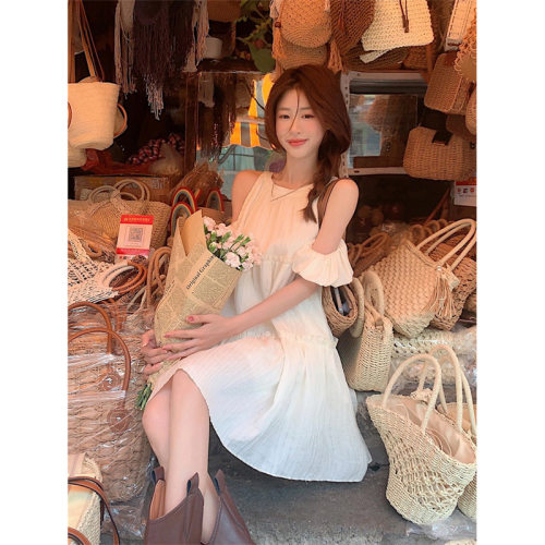 女装夏新款温柔风龄a字法式甜美圆领露肩短袖中款连衣裙ins风裙
