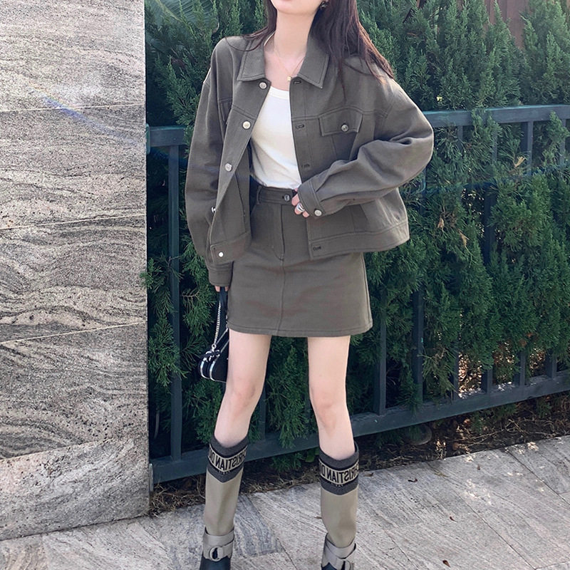 宽松休闲牛仔套装春装女2025年新款外套a字短裙气质复古两件套女