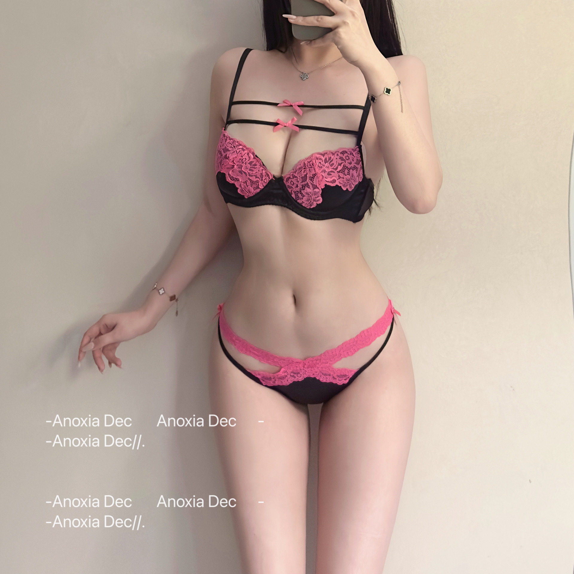 蕾丝内衣女性感丁字裤粉色少女纯文胸套装