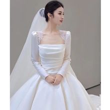 缎面婚纱新娘2023新款主纱复古轻婚纱礼服级出门纱小个子长袖冬